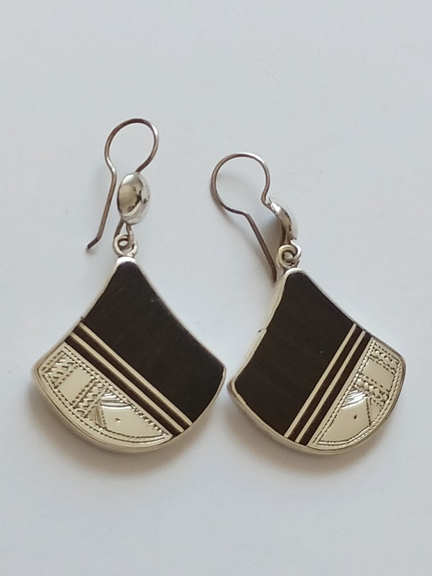 Boucles d'oreilles touareg en argent et bois débène