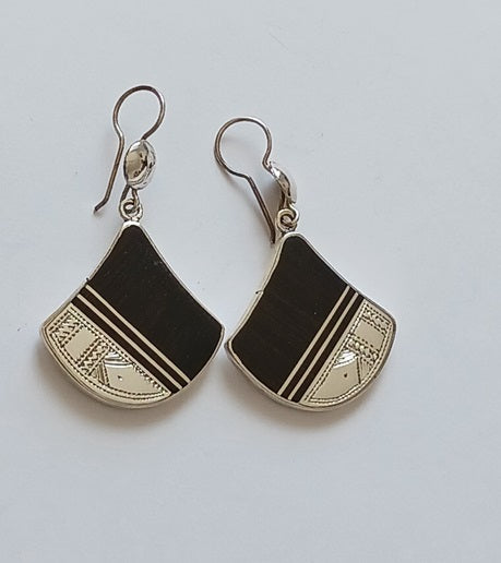 Boucles d'oreilles touareg en argent et bois débène