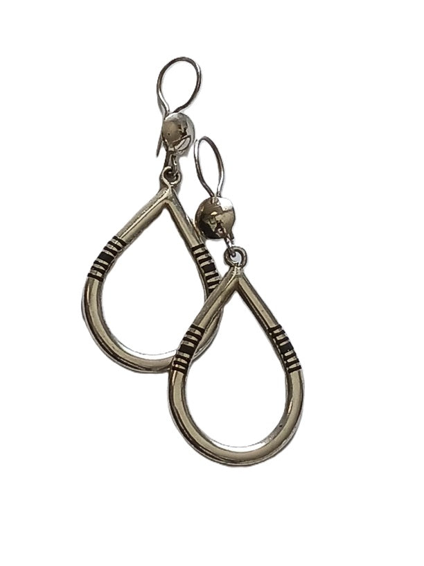 Boucles d'oreilles touaregs en argent ciselé