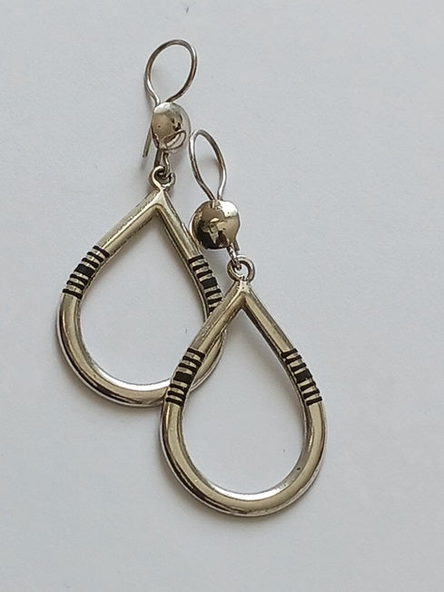 Boucles d'oreilles touaregs en argent ciselé