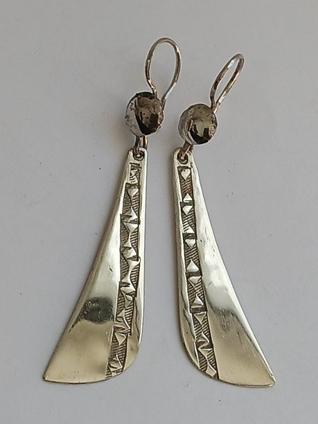Boucles d'oreilles touareg en argent ciselé