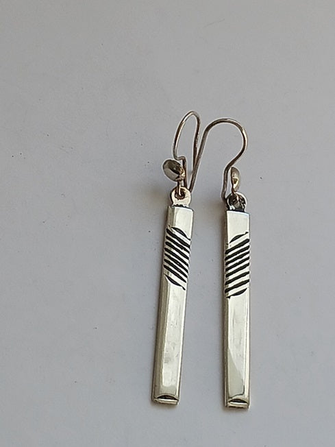 Boucles d'oreilles touareg en argent ciselé