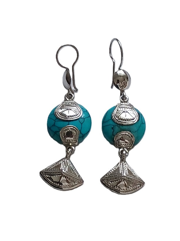 Boucles d'oreilles touareg en argent ciselé et pierre turquoise