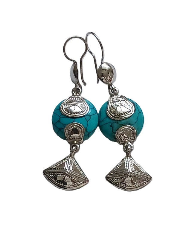 Boucles d'oreilles touareg en argent ciselé et pierre turquoise
