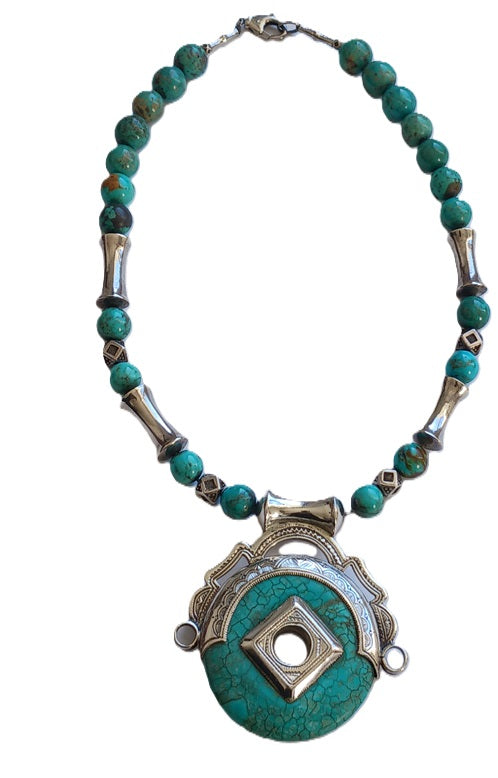 Collier touareg en argent et pierre turquoise