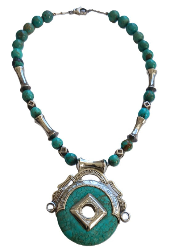 Collier touareg en argent et pierre turquoise