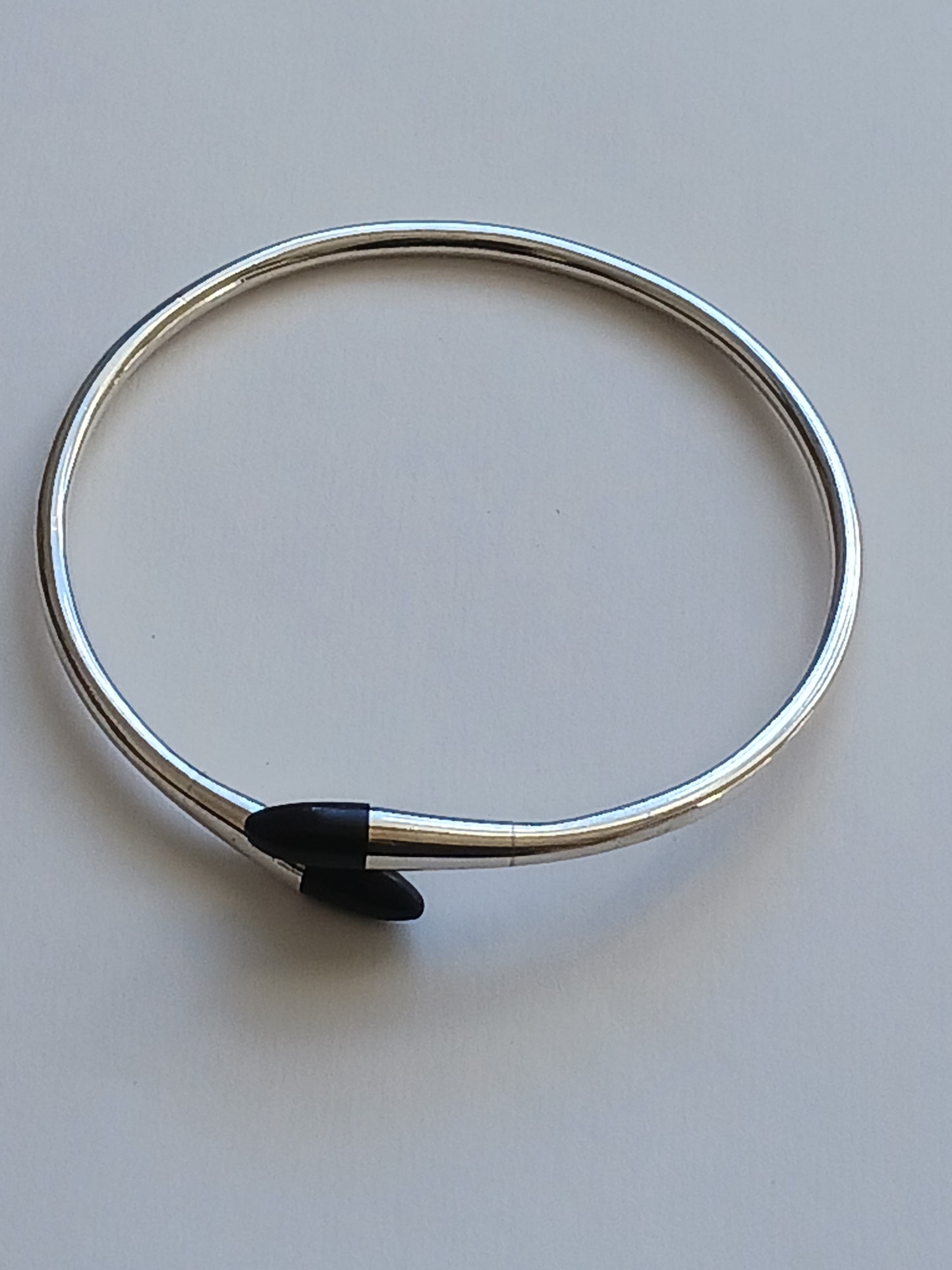 Tuareg bracelet in chiseled silver and ebony wood