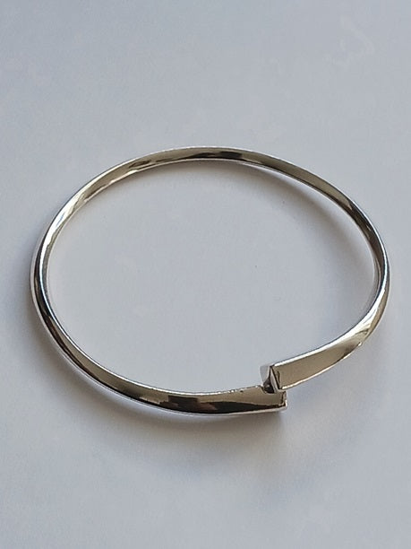 Bracelet touareg en argent ciselé