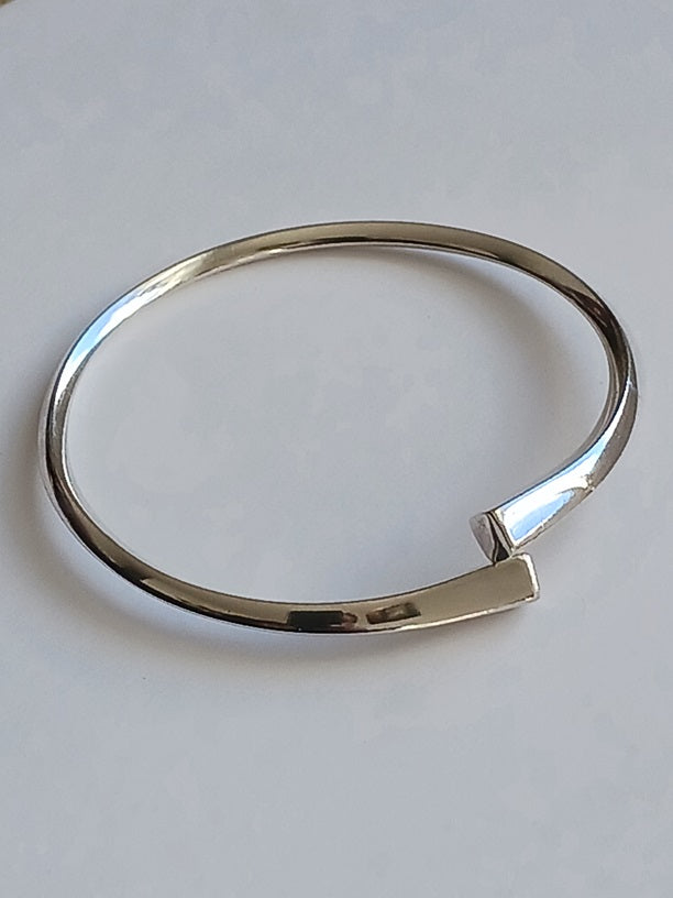 Bracelet touareg en argent ciselé