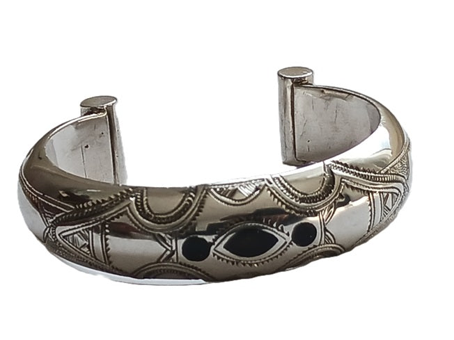 Bracelet touareg en argent ciselé