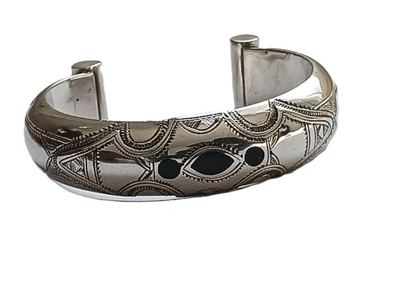 Bracelet touareg en argent ciselé