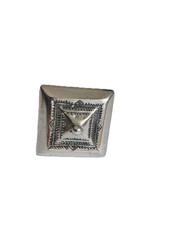 Bague touarègue en argent ciselé