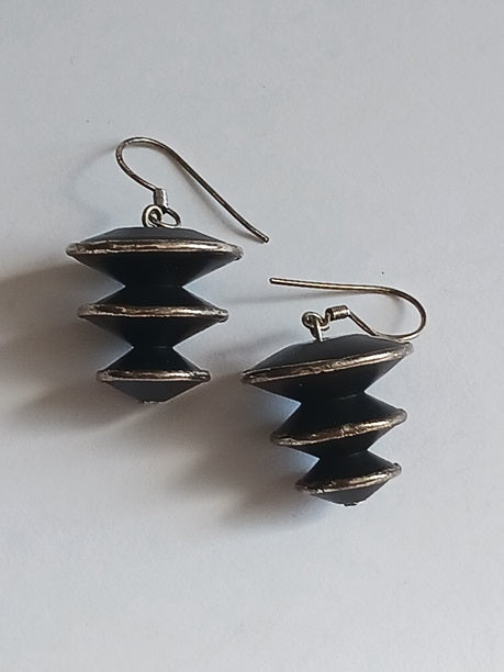 Boucles d'oreilles en bois et fil d'argent