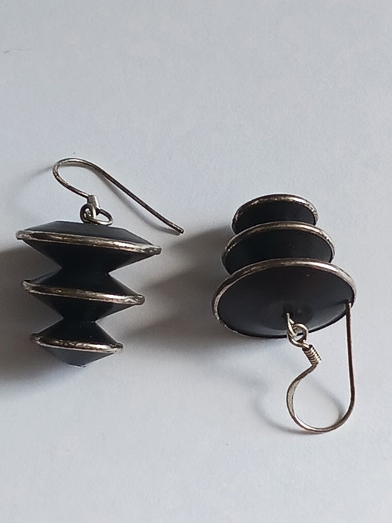 Boucles d'oreilles en bois et fil d'argent