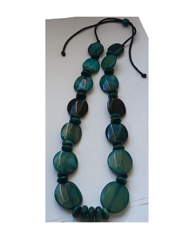 Collier en corne de qualité