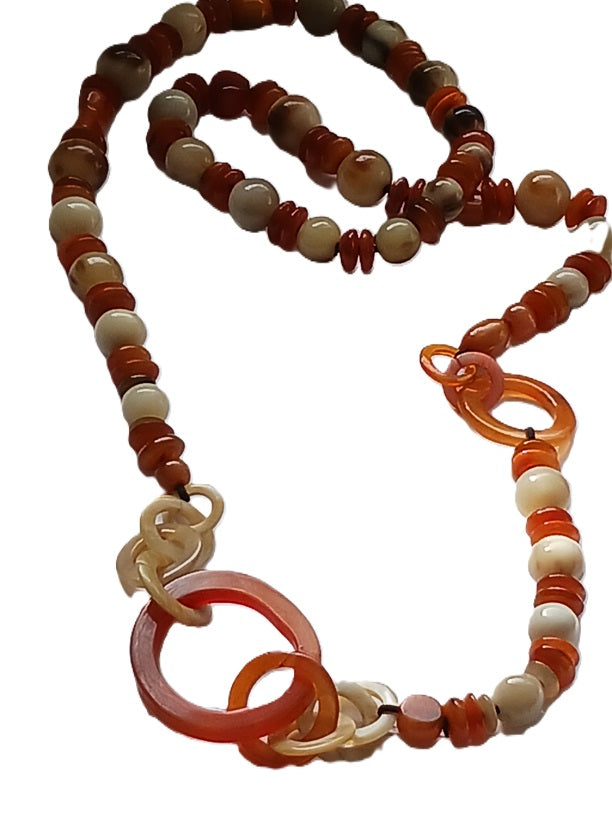 Collier en corne de qualité