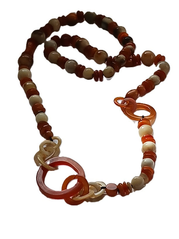 Collier en corne de qualité
