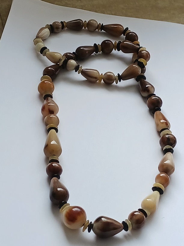 Collier en corne de qualité