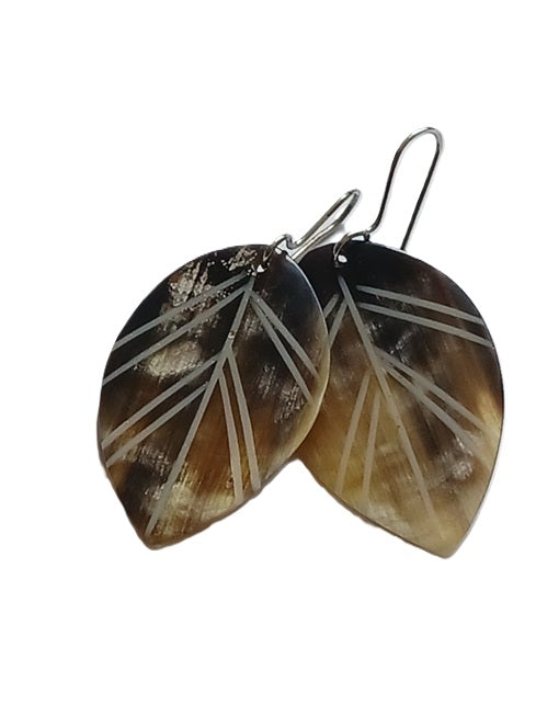 Boucles d'oreilles en corne de zébu de Madagascar