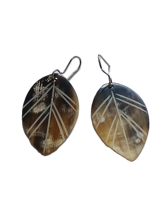 Boucles d'oreilles en corne de zébu de Madagascar