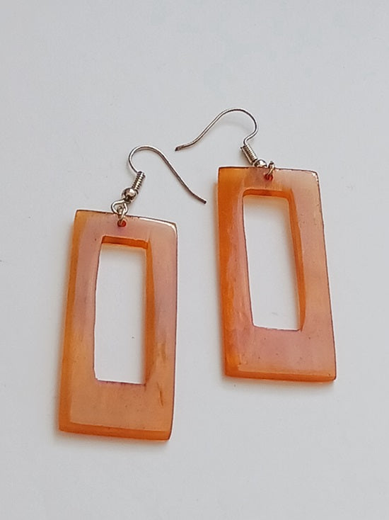 Boucles d'oreilles en corne de zébu de Madagascar