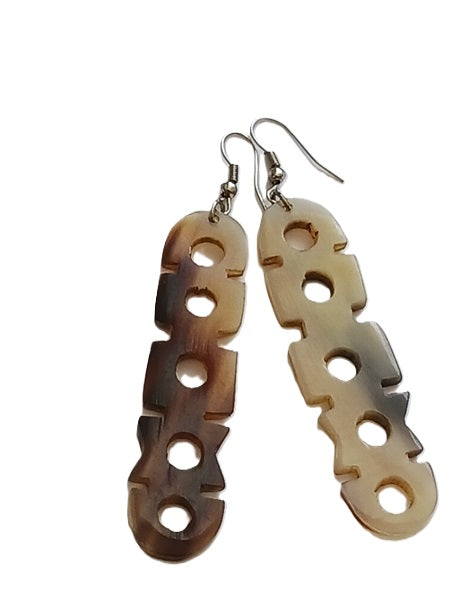 Boucles d'oreilles en corne de zébu de Madagascar