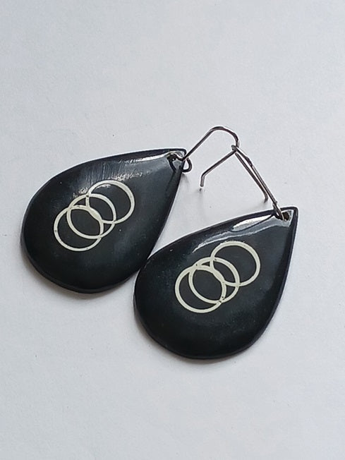 Boucles d'oreilles en corne de zébu de Madagascar