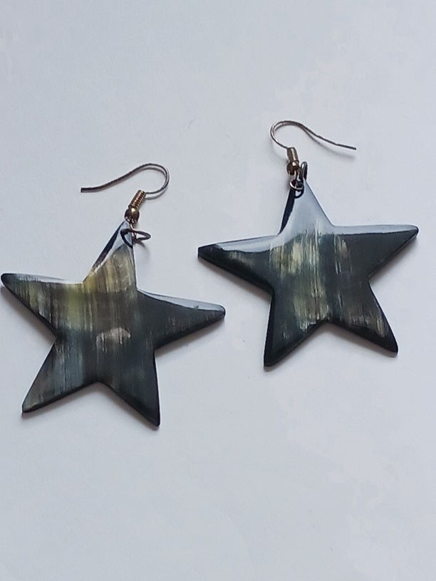 Boucles d'oreilles en corne de zébu de Madagascar