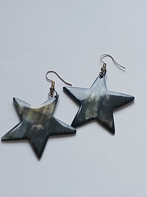 Boucles d'oreilles en corne de zébu de Madagascar