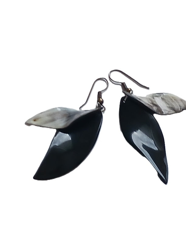 Boucles d'oreilles en corne de zébu de Madagascar