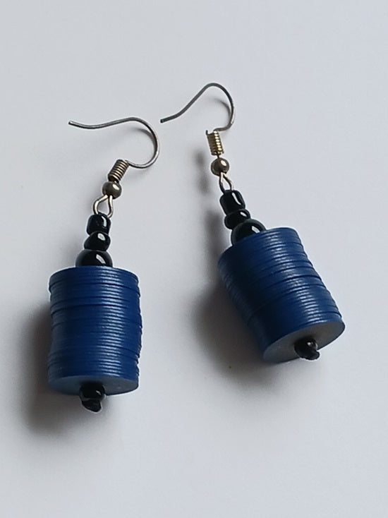 Boucles d'oreilles africaines en plastique recyclé et perles