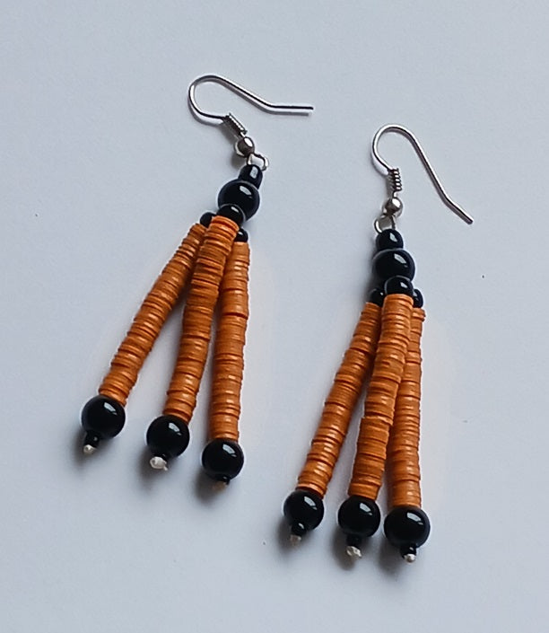Boucles d'oreilles africaines en plastique recyclé et perles