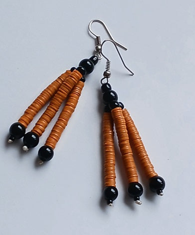 Boucles d'oreilles africaines en plastique recyclé et perles