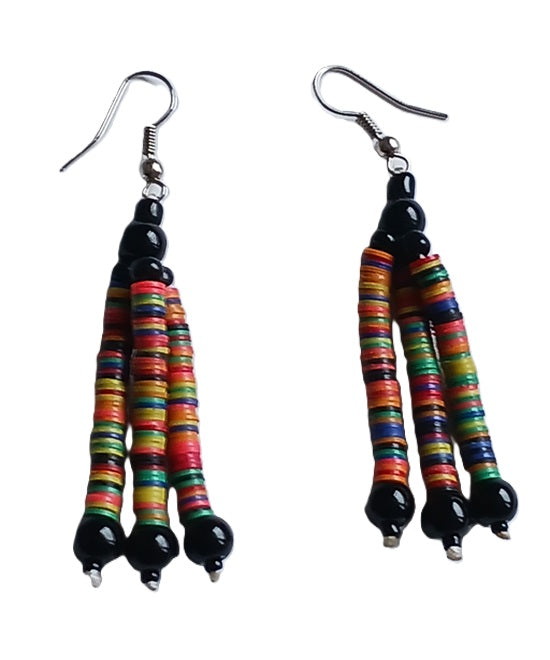Boucles d'oreilles africaines en plastique recyclé et perles