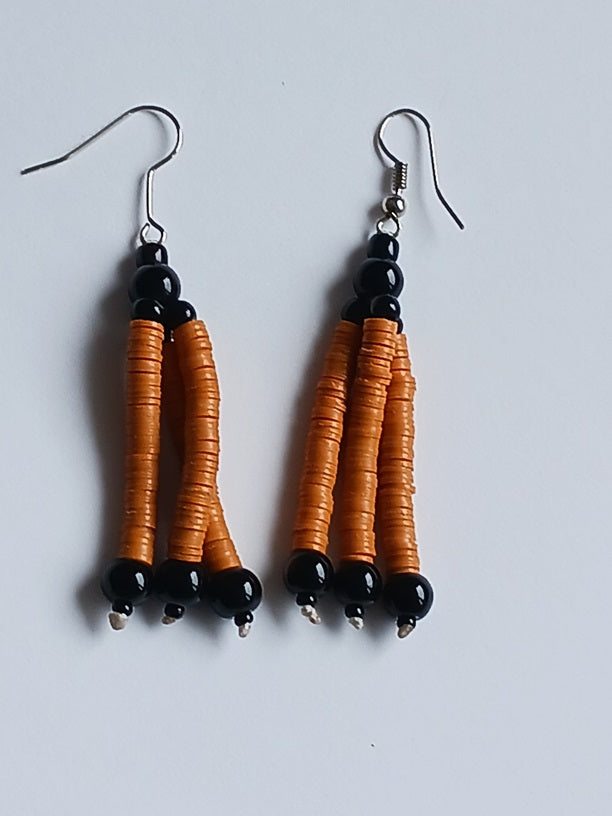 Boucles d'oreilles africaines en plastique recyclé et perles