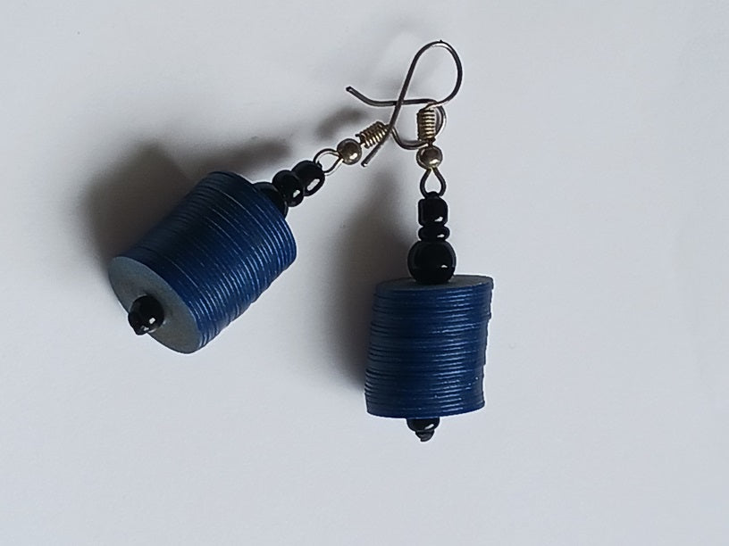 Boucles d'oreilles africaines en plastique recyclé et perles