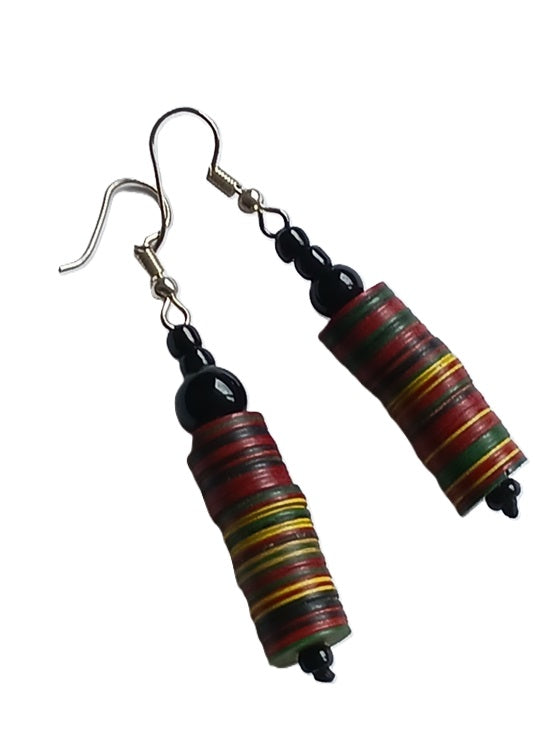 Boucles d'oreilles africaines en plastique recyclé et perles