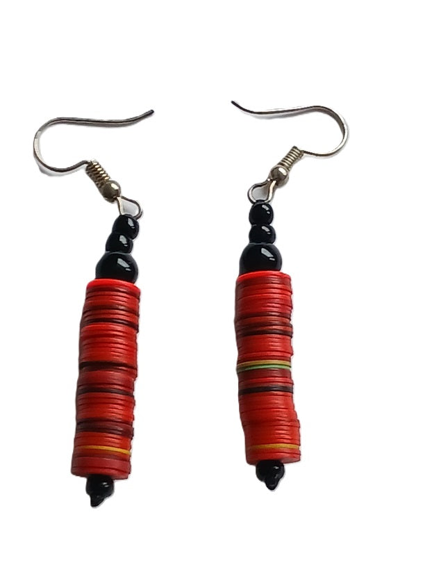 Boucles d'oreilles africaines en plastique recyclé et perles