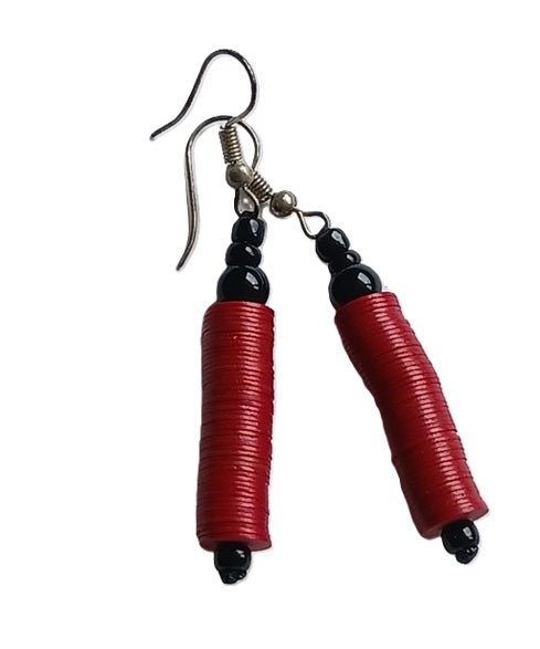 Boucles d'oreilles africaines en plastique recyclé et perles