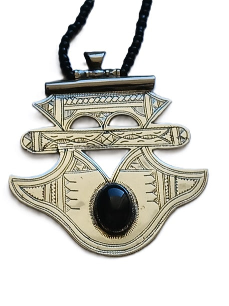 Tuareg necklace in chiseled metal