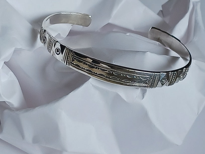 Bracelet touareg en argent ciselé