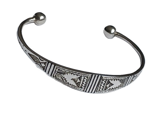 Bracelet touareg en argent ciselé