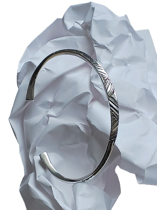 Bracelet touareg en argent ciselé