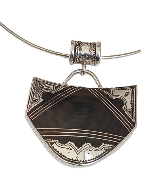 Collier touareg en argent et bois d'ébène