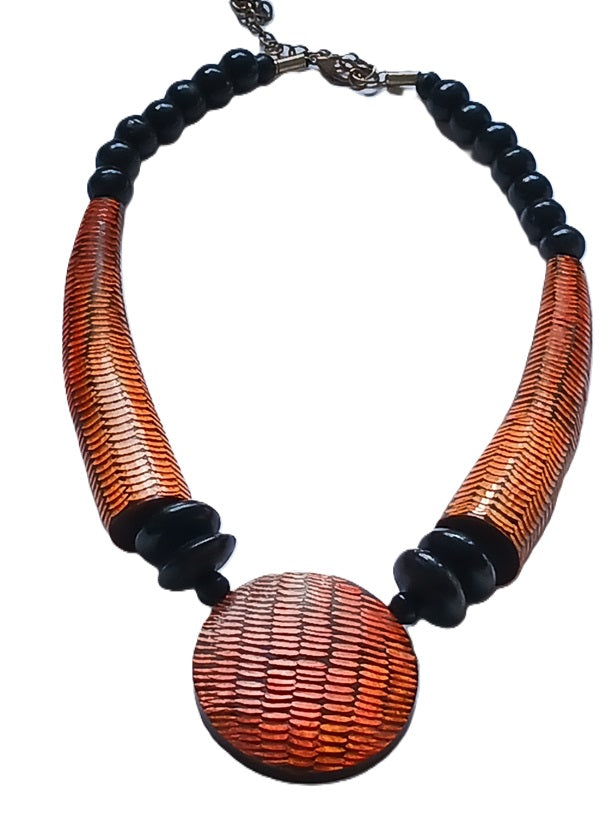 Collier en corne
