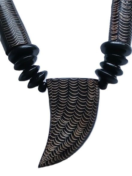 Collier en corne