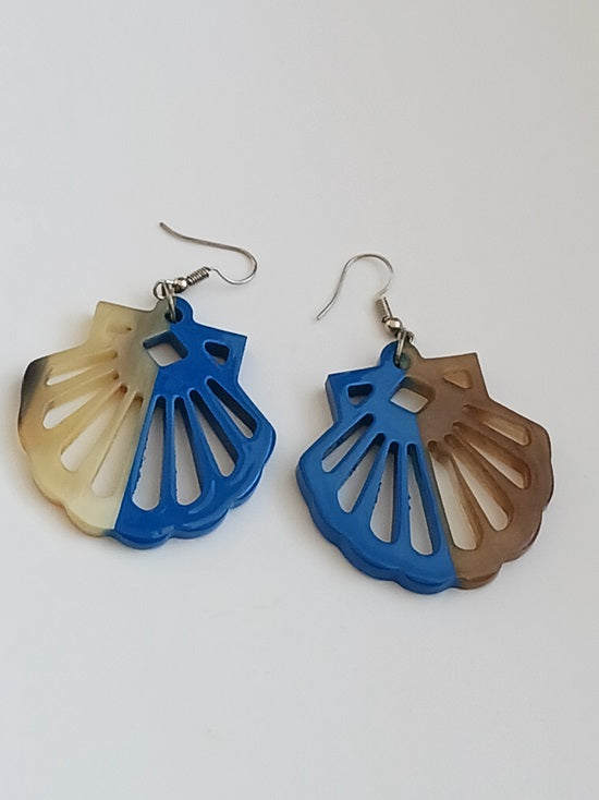 Boucles d'oreilles en corne laquée