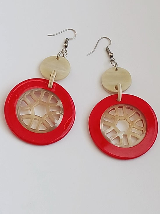 Boucles d'oreilles en corne laquée