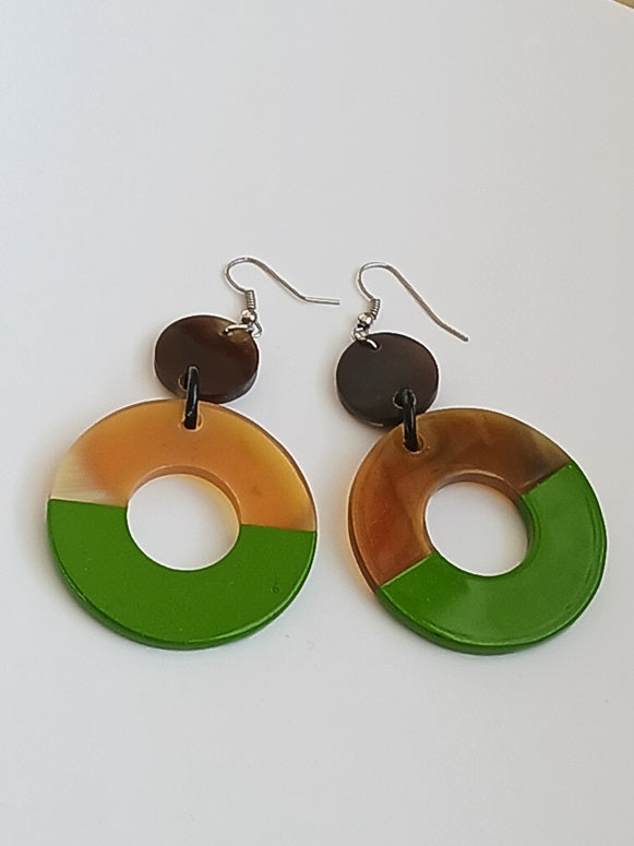 Boucles d'oreilles en corne laquée