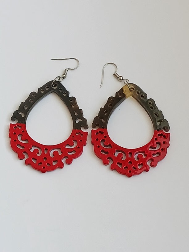 Boucles d'oreilles en corne laquée